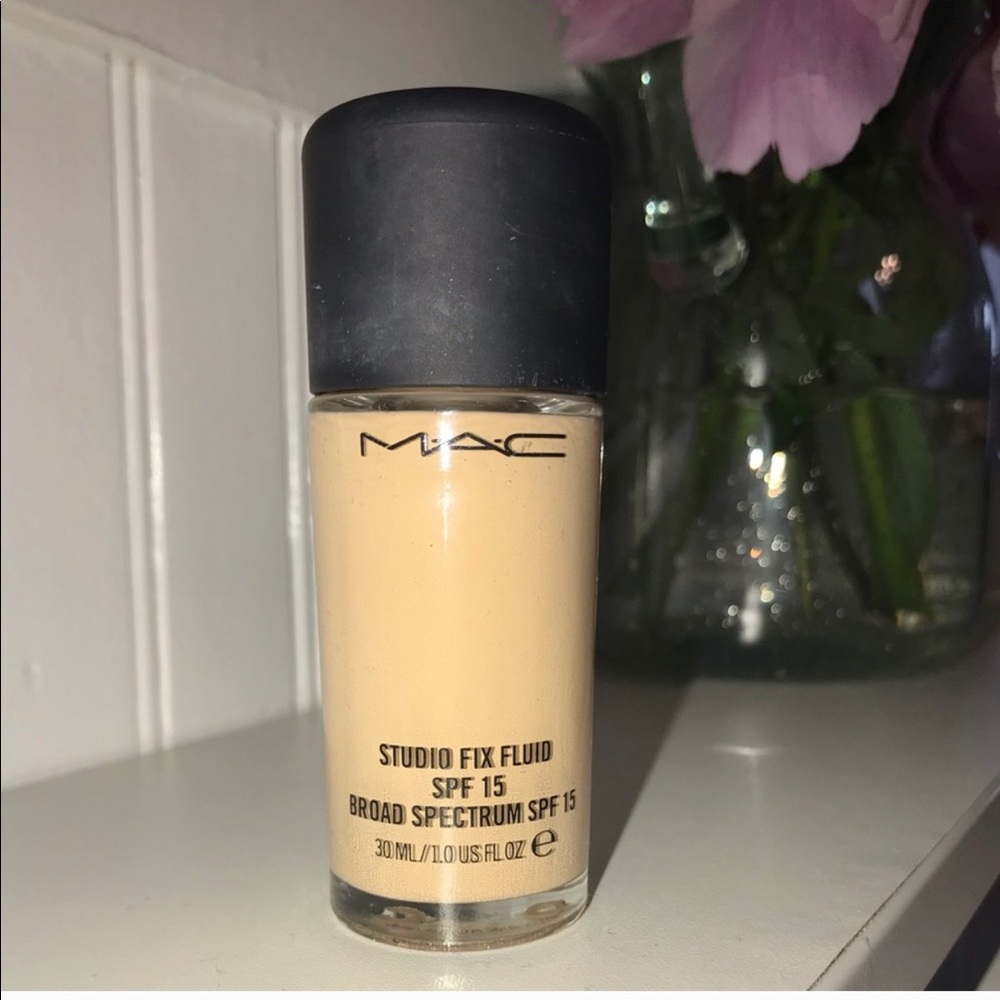 ✩ MAC Studio Fix SPF 15 ✩